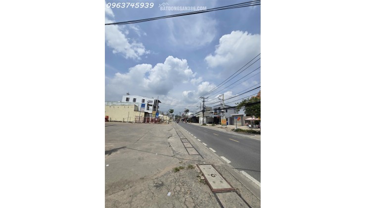 Đầu Tư Chiến Lược, Mặt Tiền Nguyễn Duy Trinh, TP. Thủ Đức, Tổng 1865 m2, Thổ Cư Lớn, Giá 110 Tỷ